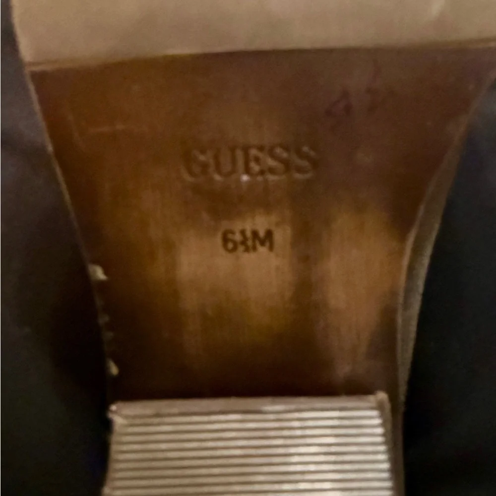 Guess‎ Suede Ankle Booties - 6.5